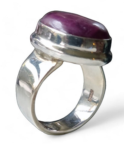 925 Sterling Silver and Purple Agate Ring